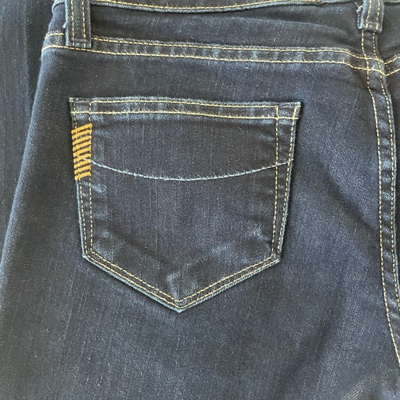 Paige Laurel Canyon Bootcut Jeans Size 26 Dark Wash 31” Inseam - Picture 7 of 13